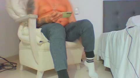 Snapshot of vergagolosa22 chatting on February 18, 8:59 am vergagolosa22 online show from February 18, 8:59 am