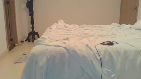 Snapshot of vergagolosa22 chatting on March 10, 6:16 am vergagolosa22 online show from March 10, 6:16 am