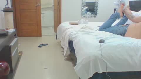 Snapshot of vergagolosa22 chatting on September 14, 1:54 pm vergagolosa22 online show from September 14, 1:54 pm