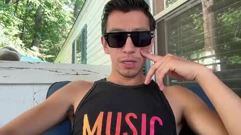 Juan Vergas online show from May 18, 9:09 pm
