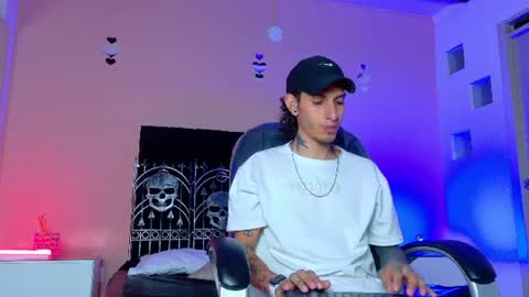 vergil_noir online show from July 7, 4:15 am