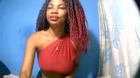 Snapshot of vernelaaa chatting on October 3, 1:13 am vernelaaa online show from October 3, 1:13 am