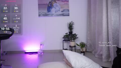 Snapshot of vero_cam chatting on October 30, 3:52 am vero_cam online show from October 30, 3:52 am