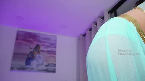 Snapshot of vero_cam chatting on November 2, 2:58 am vero_cam online show from November 2, 2:58 am