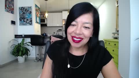 Snapshot of vero_milf chatting on January 19, 10:28 pm vero_milf online show from January 19, 10:28 pm