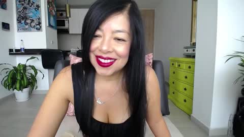 Snapshot of vero_milf chatting on February 16, 3:48 pm vero_milf online show from February 16, 3:48 pm