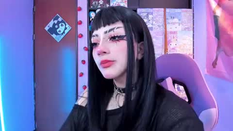 Snapshot of vero_osb chatting on June 21, 8:11 pm online show from June 21, 8:11 pm