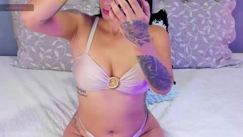 Vero Ivanova online show from May 7, 9:42 pm