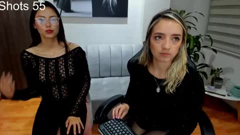 Snapshot of veromars_ chatting on March 1, 1:53 am Catalina online show from March 1, 1:53 am