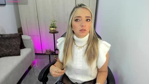 Catalina online show from January 12, 3:06 pm