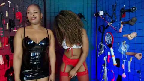 Snapshot of veronica_bdsm chatting on November 12, 4:24 am veronica_bdsm online show from November 12, 4:24 am