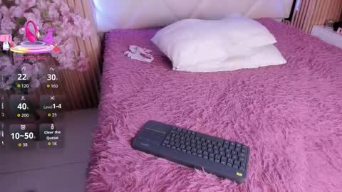 Snapshot of veronica_hill_ chatting on March 10, 3:33 am veronica_hill_ online show from March 10, 3:33 am