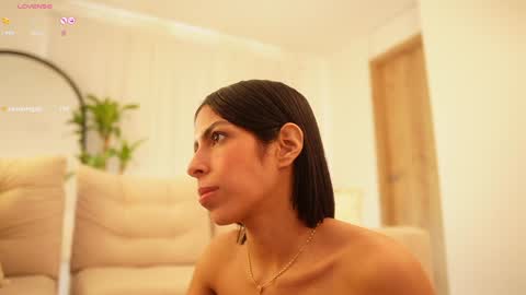 Veronica online show from December 10, 3:22 pm