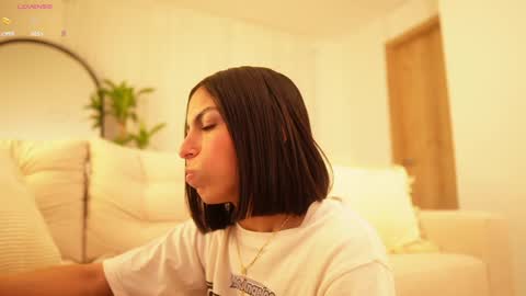 Veronica online show from December 14, 11:18 am