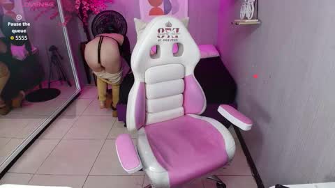 veronica online show from March 28, 7:13 pm