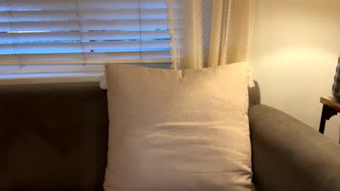 Snapshot of veronica_vaughn__ chatting on December 23, 10:23 pm Veronica Vaughn online show from December 23, 10:23 pm