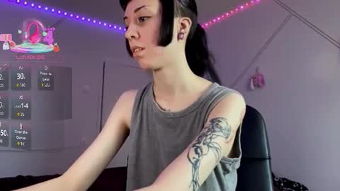 Snapshot of veronica_xbaby chatting on September 24, 10:29 am VERONICA online show from September 24, 10:29 am
