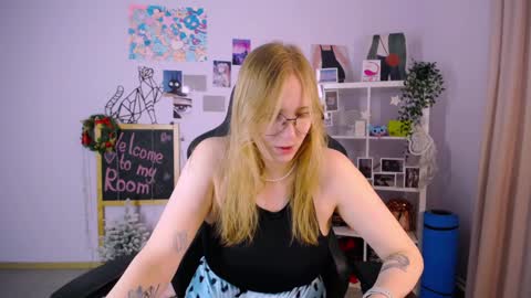 VERONICA online show from February 4, 9:49 am