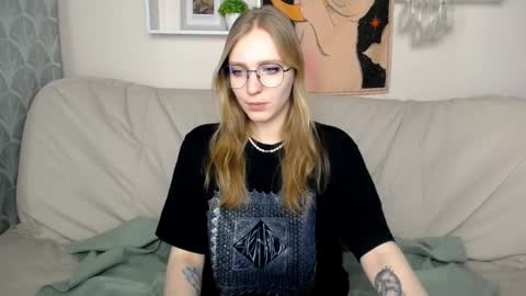 VERONICA online show from February 21, 3:34 am
