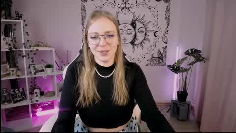 VERONICA online show from February 28, 5:26 pm