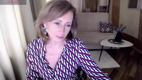 Helen online show from January 31, 7:39 am