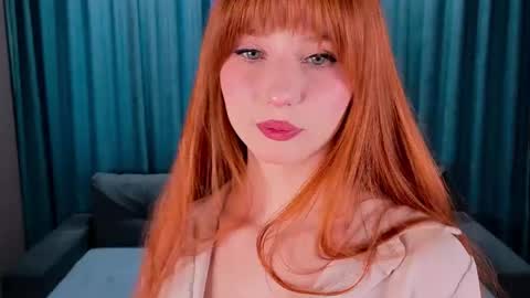 Snapshot of veronicaholmes_ chatting on May 10, 8:19 am Maria online show from May 10, 8:19 am