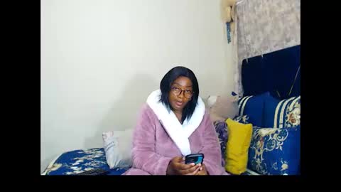 Snapshot of veronicarod1 chatting on April 26, 8:17 pm veronicarod1 online show from April 26, 8:17 pm