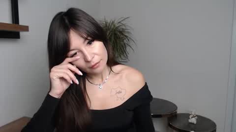 veronik_shy online show from December 2, 7:25 am