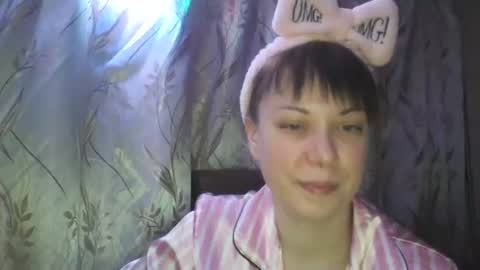 Snapshot of veronika_xi chatting on March 1, 9:48 pm veronika_xi online show from March 1, 9:48 pm