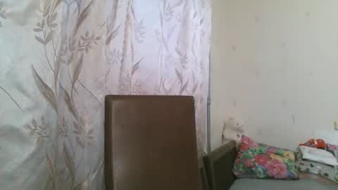 Snapshot of veronika_xi chatting on March 7, 7:19 am veronika_xi online show from March 7, 7:19 am