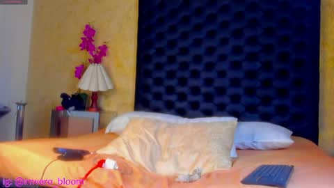 Snapshot of veronikabloom_ chatting on April 10, 7:57 am Veronika online show from April 10, 7:57 am