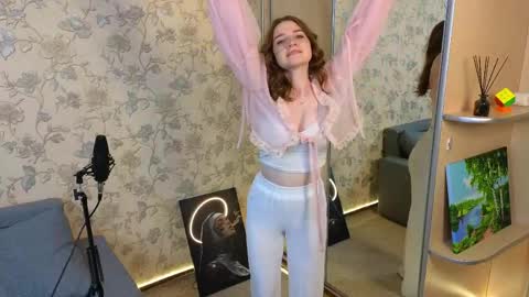 Hello im Verdginia online show from June 7, 7:17 pm
