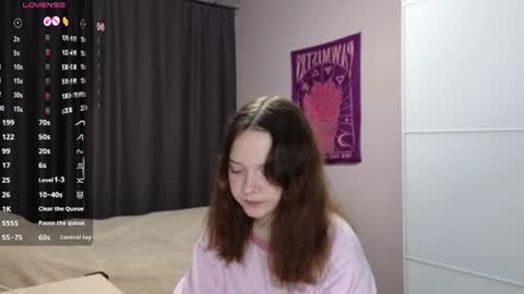 Snapshot of veroniquecabarcas chatting on June 22, 12:13 pm Anna online show from June 22, 12:13 pm