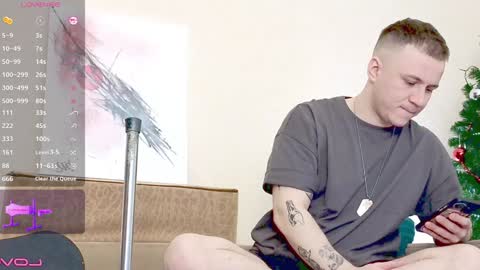 Snapshot of vers_gay chatting on December 8, 10:30 am Ethan online show from December 8, 10:30 am
