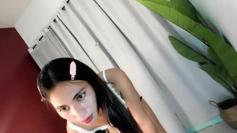 Snapshot of versex_maxwell chatting on February 21, 12:39 pm versex_maxwell online show from February 21, 12:39 pm