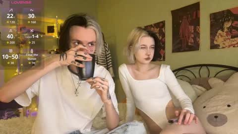 Snapshot of veryraretwins chatting on September 30, 7:30 pm veryraretwins online show from September 30, 7:30 pm