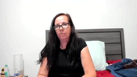 verysassypeachgoddess online show from April 11, 2:16 am