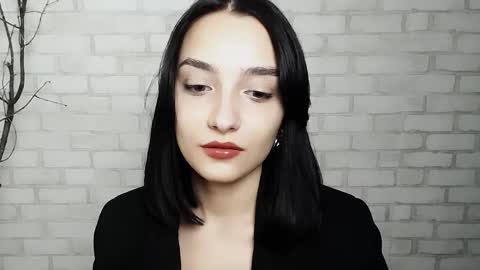 Ana online show from February 13, 5:33 pm