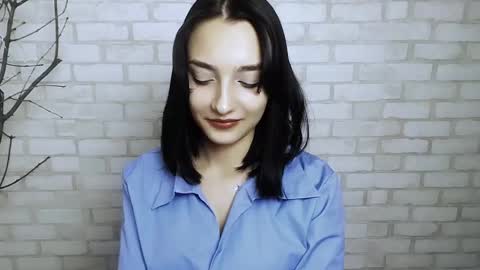 Ana online show from February 27, 2:10 pm