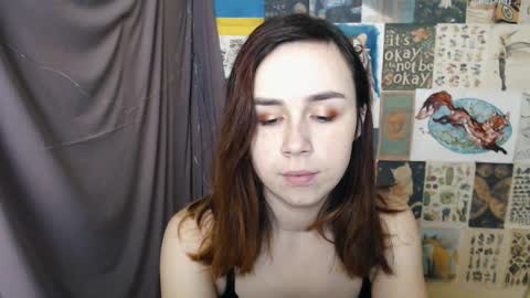 veryveryvery_shy online show from December 7, 6:32 am