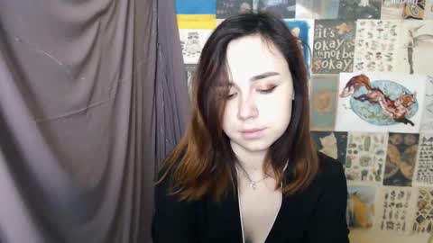 veryveryvery_shy online show from December 10, 6:22 am