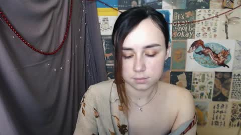 veryveryvery_shy online show from December 21, 9:55 am