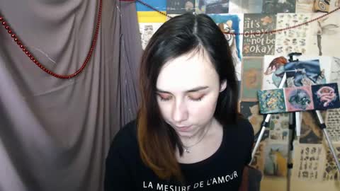 veryveryvery_shy online show from December 23, 9:49 am