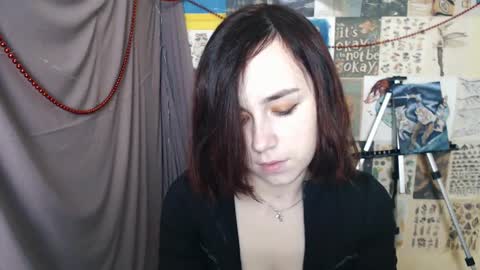 veryveryvery_shy online show from January 6, 7:09 am