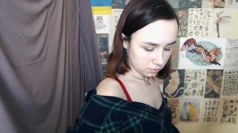 veryveryvery_shy online show from February 5, 9:46 am