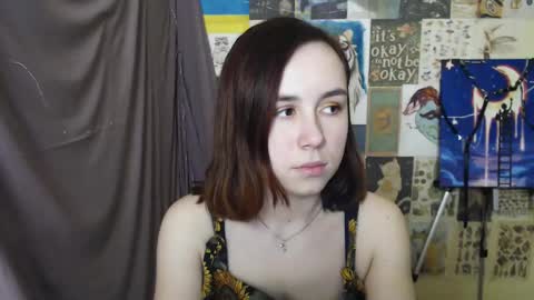 veryveryvery_shy online show from March 1, 12:56 pm