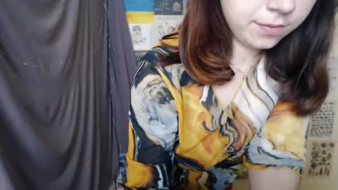 veryveryvery_shy online show from September 20, 5:19 am