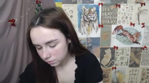 veryveryvery_shy online show from January 9, 7:44 am