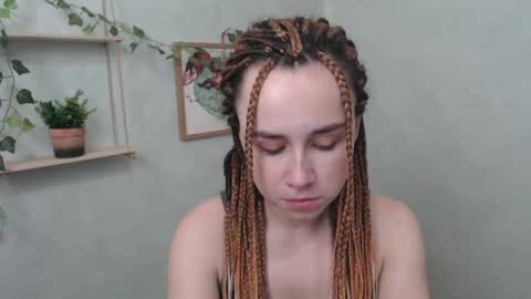 Snapshot of veryveryvery_shy chatting on May 12, 5:37 am veryveryvery_shy online show from May 12, 5:37 am