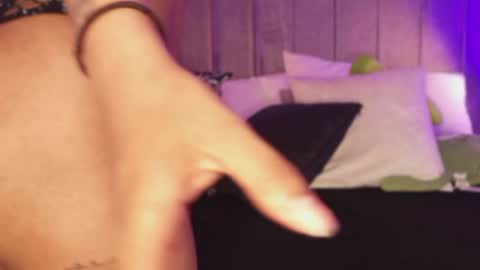 Snapshot of verza_h23 chatting on February 17, 10:36 pm Sthefanny online show from February 17, 10:36 pm